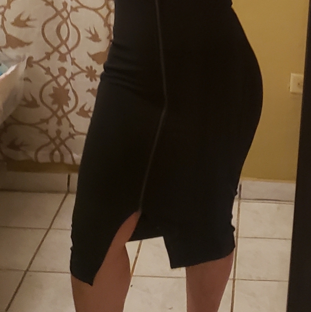 Dress - Picture 2 of 2